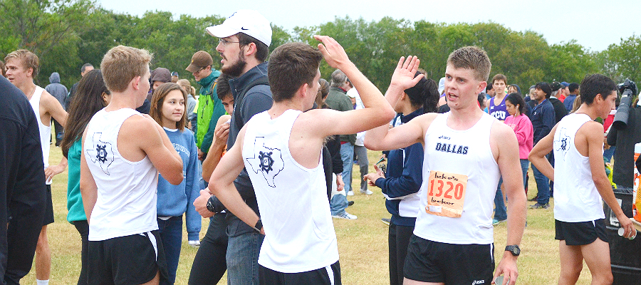 @UofDallas Men's Cross Country runs to Fourth Place in Texas-Arlington Invite