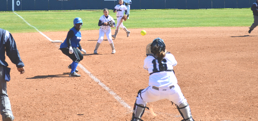 Softball wins third straight with 14-1 victory over Rust College (MS); Lady Crusaders cap Invitational with 8-0 loss to University of the Ozarks (AR)