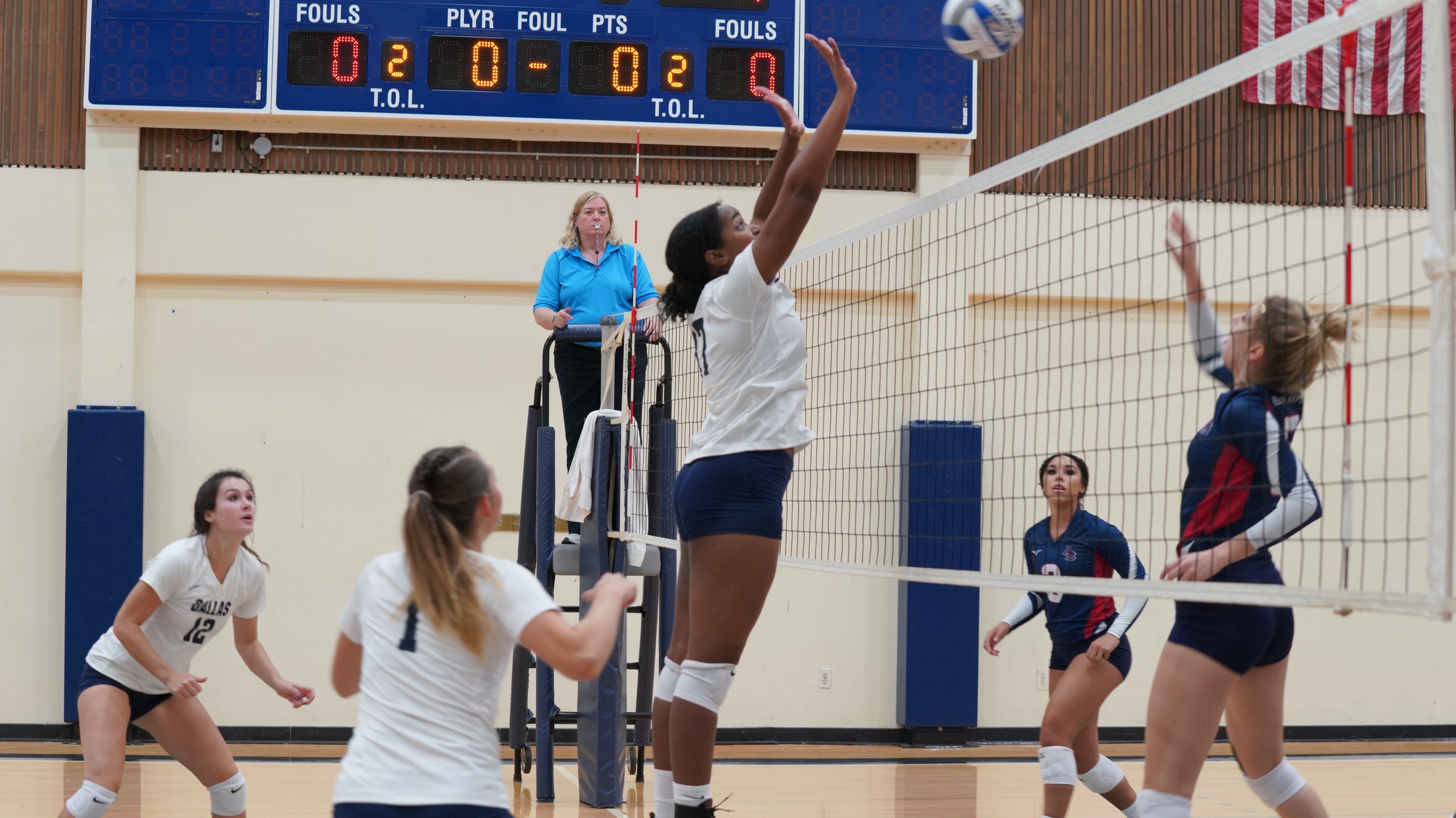 Women's Volleyball Suffers Road Defeat to LeTourneau