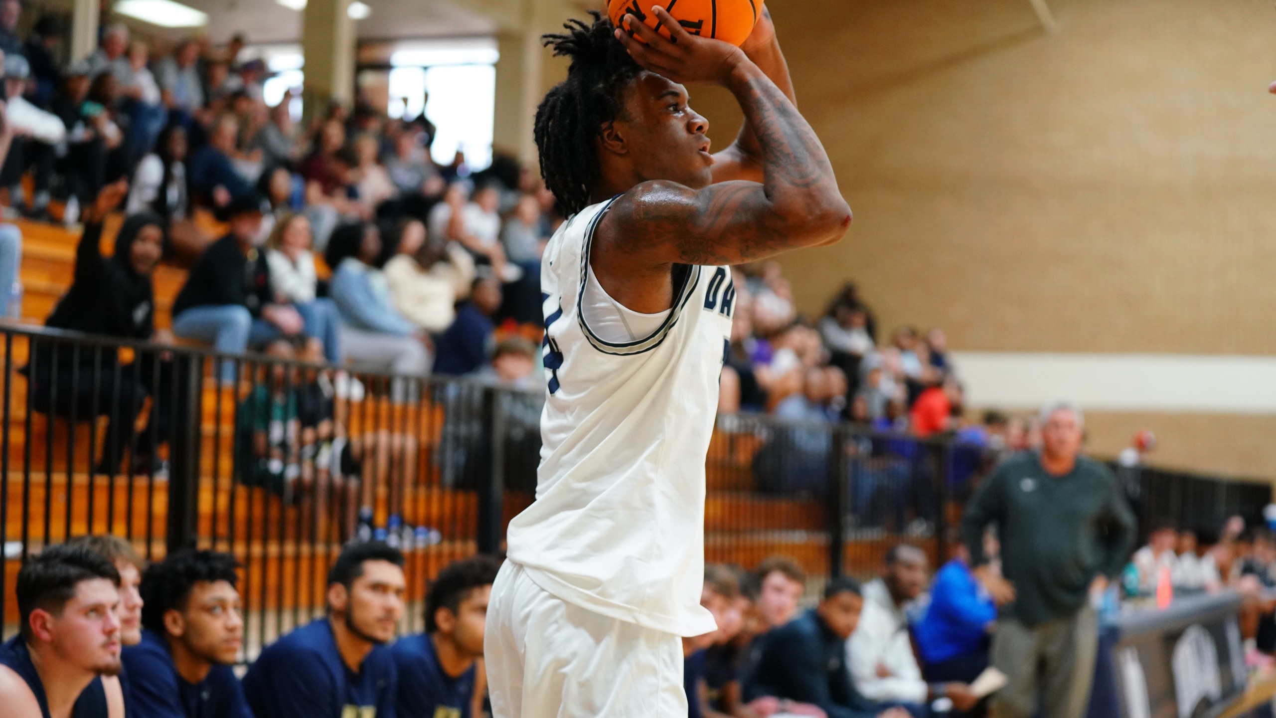 Men's Basketball Defeated by Centenary on the Road