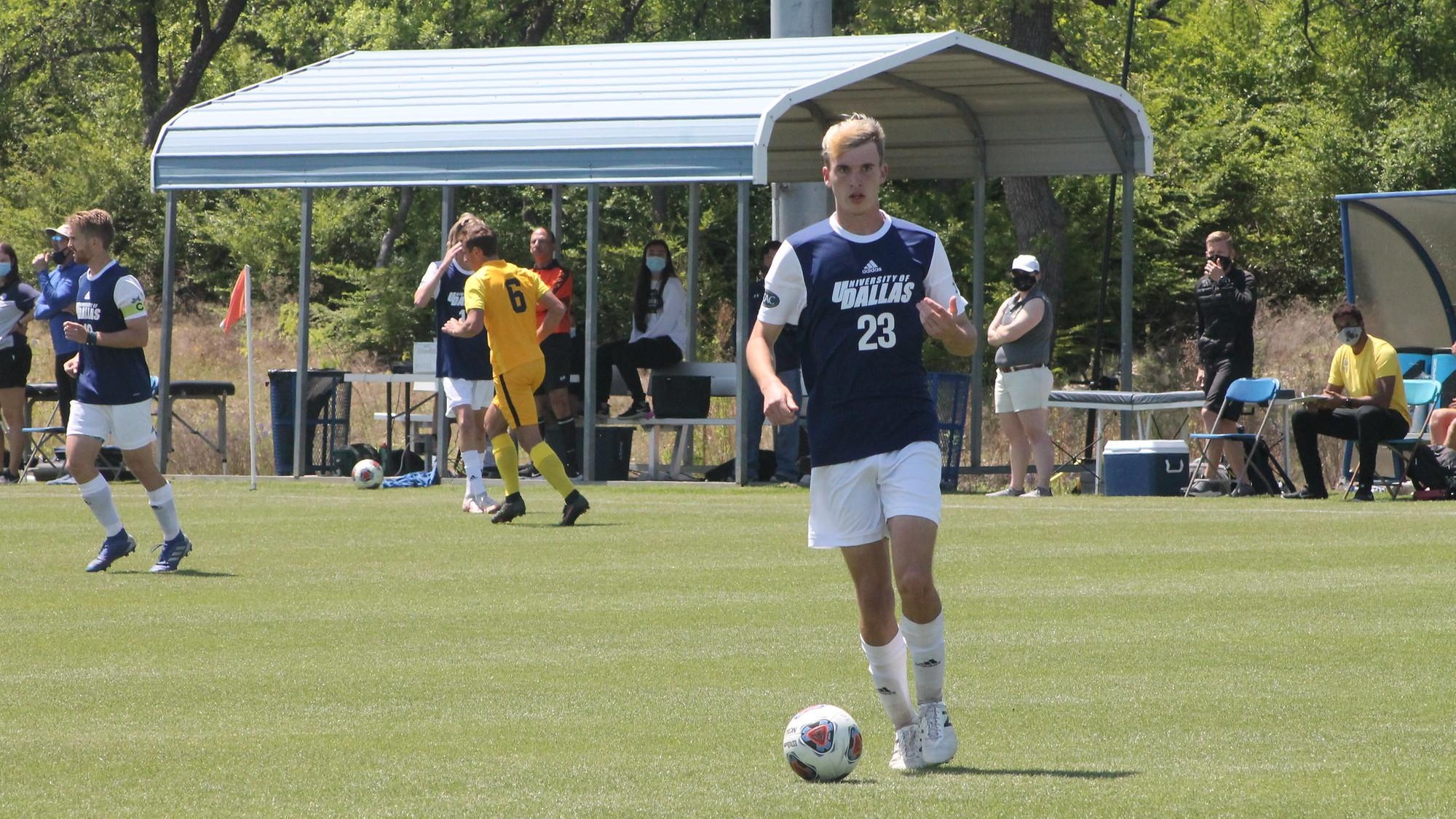 Crusaders Fall to Howard Payne Despite Excellent Showing