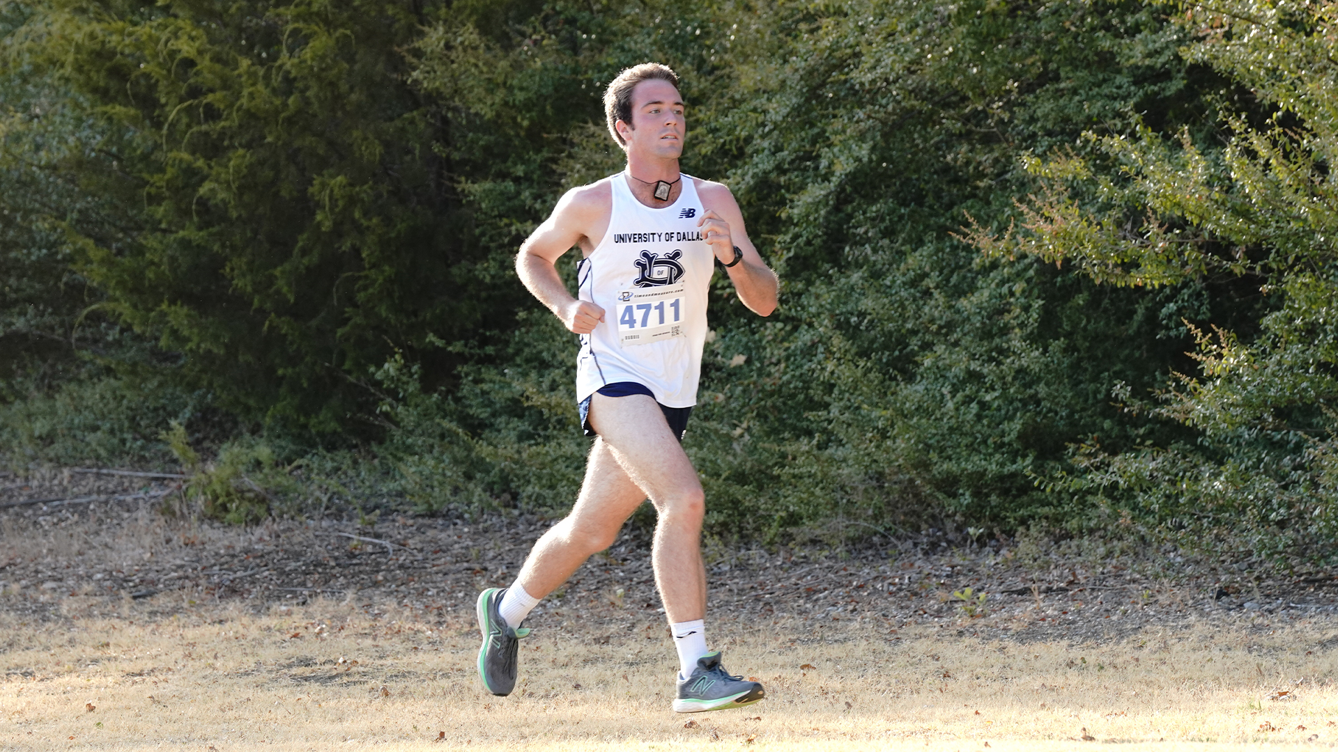 Nico Walz Leads Men's Cross Country to First Meet win since 2021