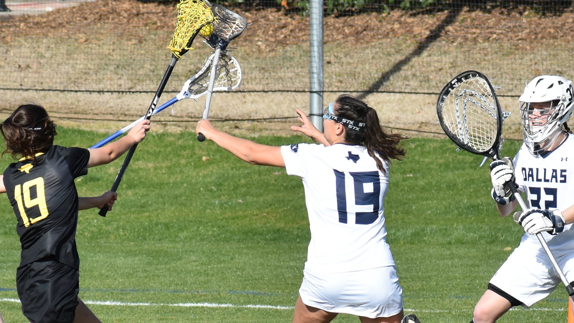 Dixon Named SCAC Women's Lacrosse Defensive Player of the Week