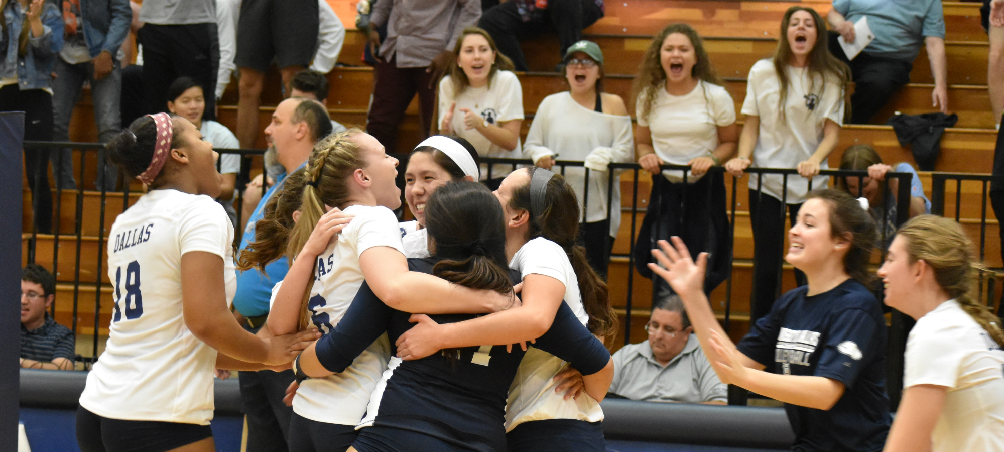 Crusaders advance to SCAC Tournament Semifinals after five-set thriller.