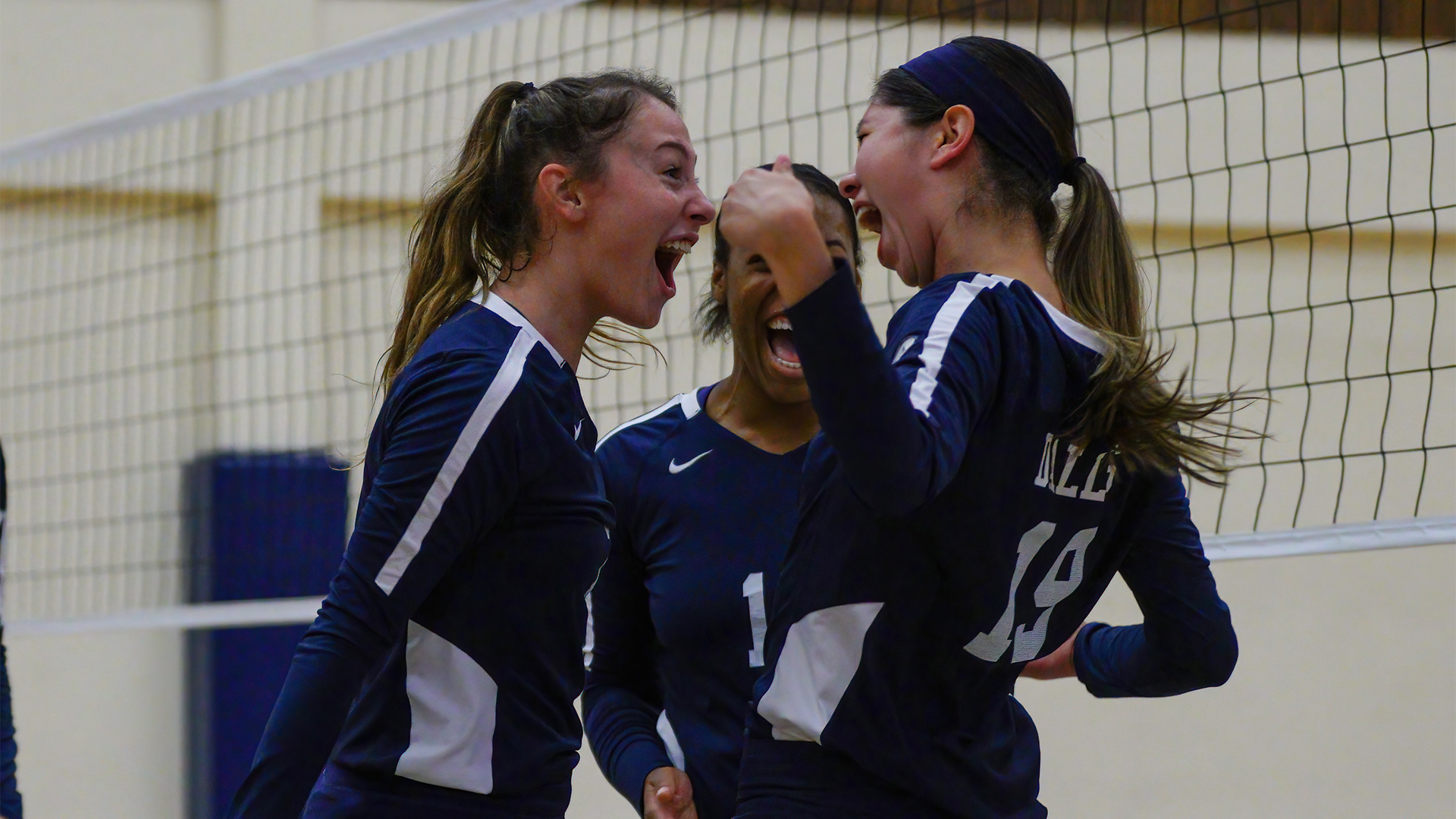 Crusaders Waltz Past Arlington Baptist